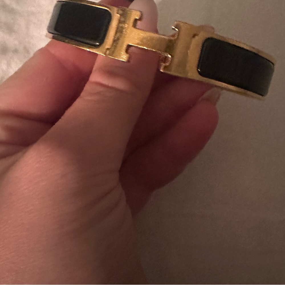 Hermes Clic H Bracelet - Picture 14 of 15